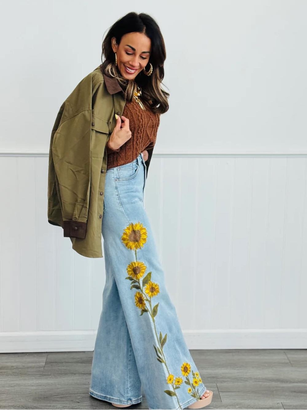 NWT Freekled Poppy flare jeans with sunflower embroidered size large